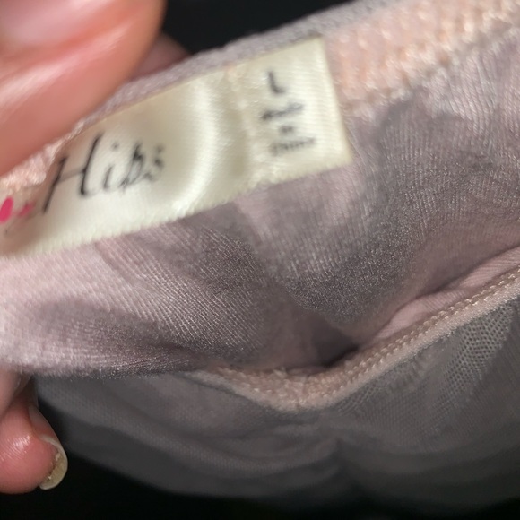 Top - Picture 2 of 3